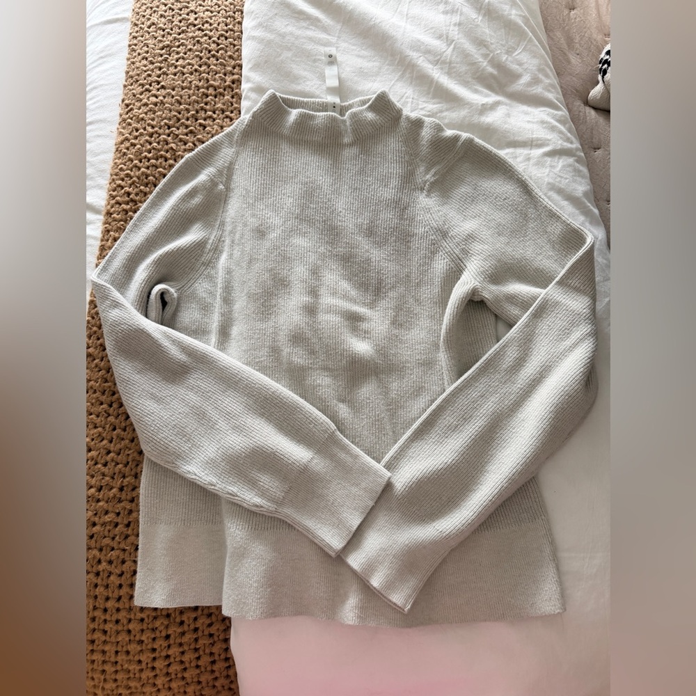 Lululemon sweater